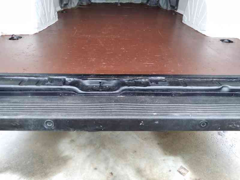 PEUGEOT BOXER 2.0 HDI L4H2 7 MÍST 120kW - foto 11