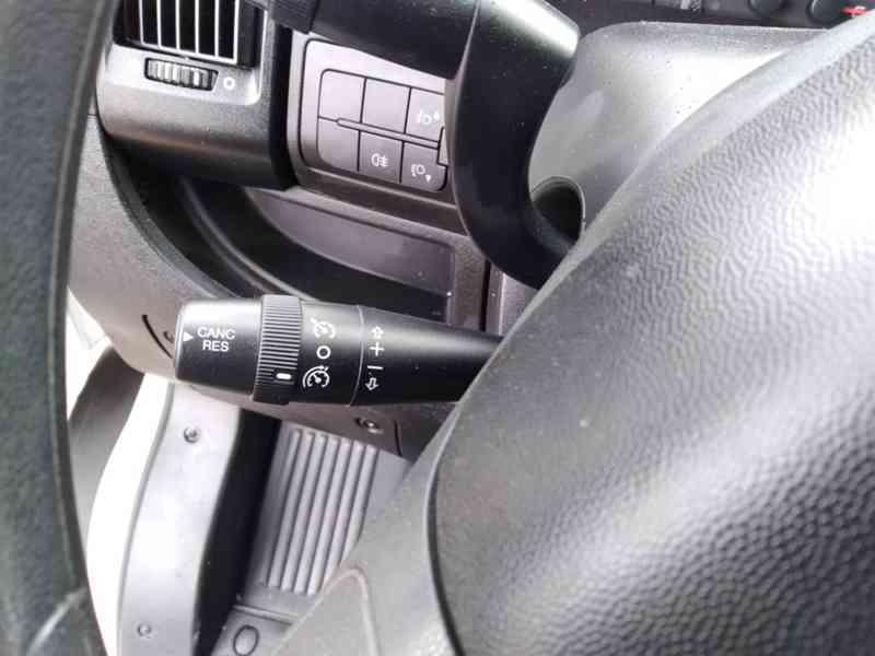 PEUGEOT BOXER 2.0 HDI L4H2 7 MÍST 120kW - foto 21