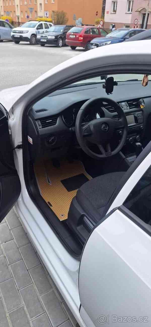 Škoda Octavia 1,6   TDI - foto 11