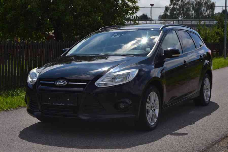 Ford Focus III 1.6i 16V Trend+ kombi - foto 1