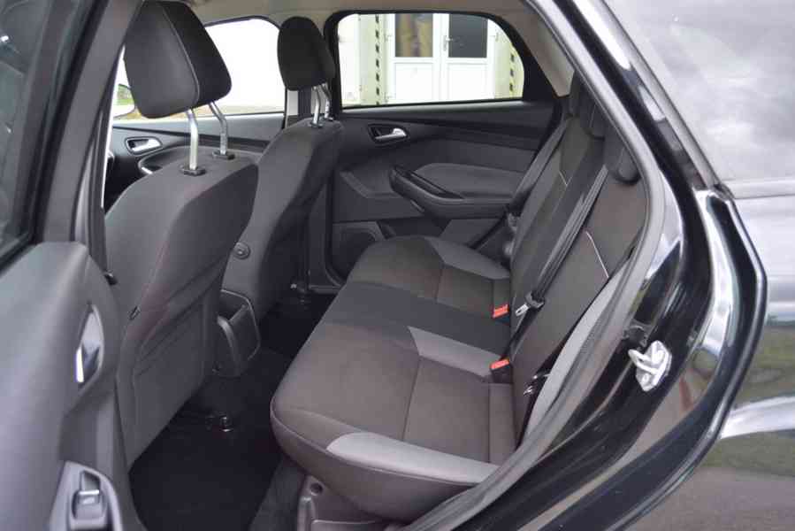 Ford Focus III 1.6i 16V Trend+ kombi - foto 8