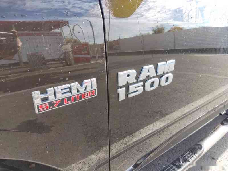 Dodge RAM 1500 V8 5.7 HEMI 4x4 rv 2014 dph - foto 8