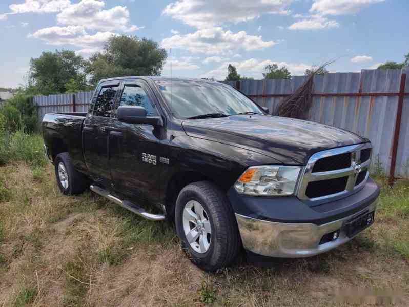 Dodge RAM 1500 V8 5.7 HEMI 4x4 rv 2014 dph - foto 1