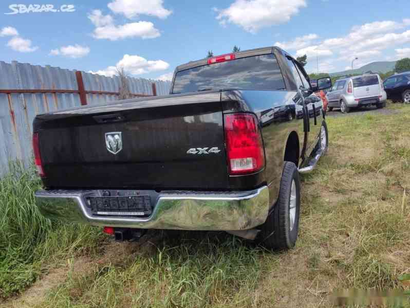 Dodge RAM 1500 V8 5.7 HEMI 4x4 rv 2014 dph - foto 5