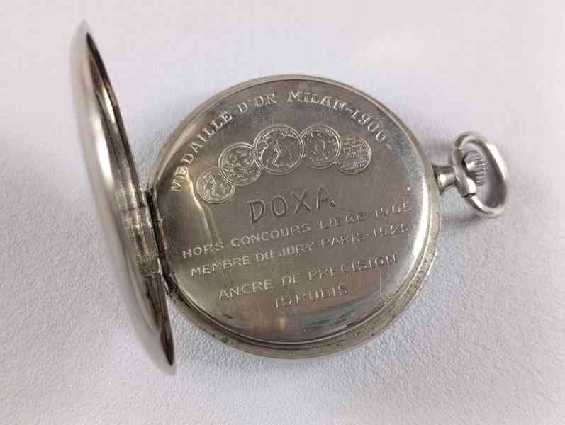 Kapesní hodinky DOXA s medailema. erotický motiv - foto 5