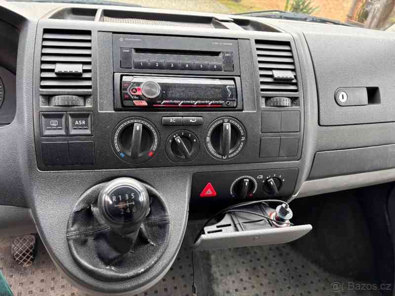 Volkswagen Transporter 2,5 - foto 13