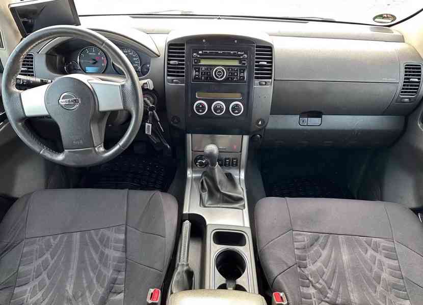 Nissan Pathfinder 2.5 dCi LE 140kw - foto 10