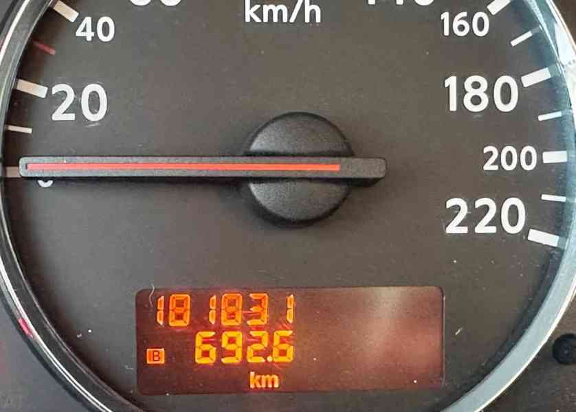 Nissan Pathfinder 2.5 dCi LE 140kw - foto 14