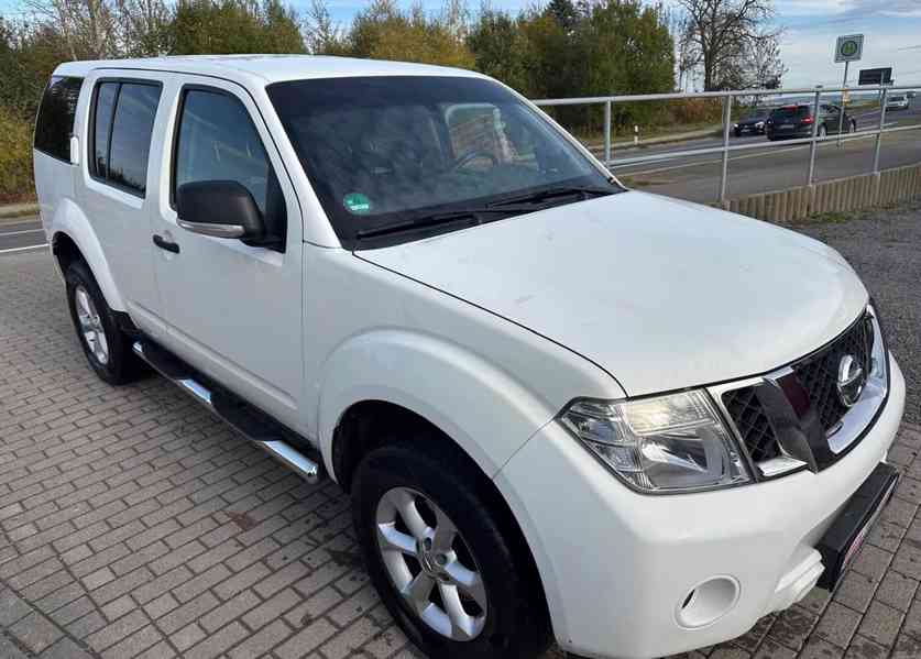 Nissan Pathfinder 2.5 dCi LE 140kw - foto 1