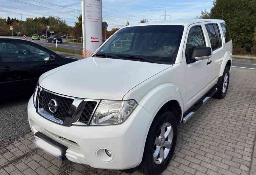 Nissan Pathfinder 2.5 dCi LE 140kw - foto 11