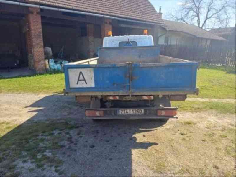 Nissan Cabstar nosič kontejneru - foto 2