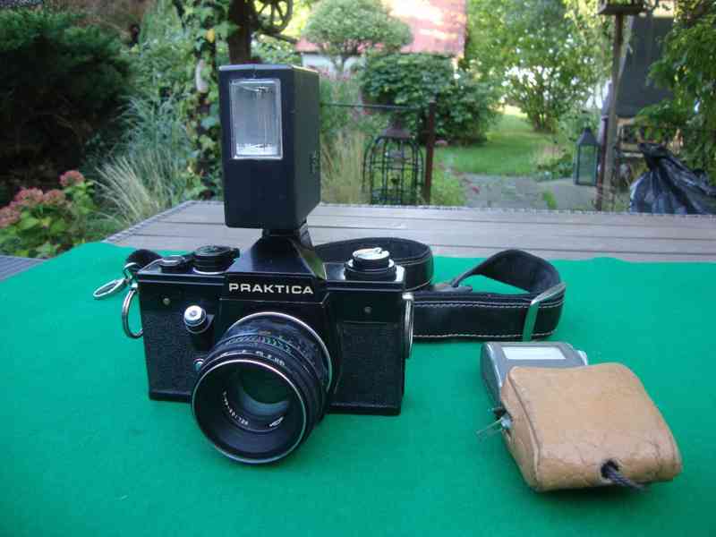 Foto fotoaparát PRAKTICA PLC 2 + objektiv Helios 44-2 58mm