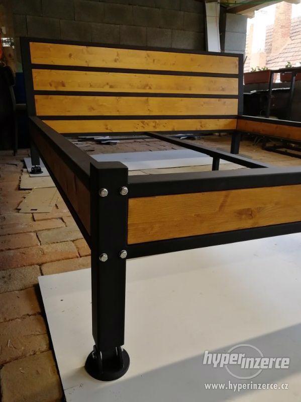 Industriální postel - foto 1