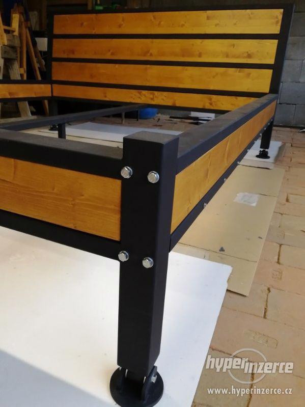 Industriální postel - foto 3