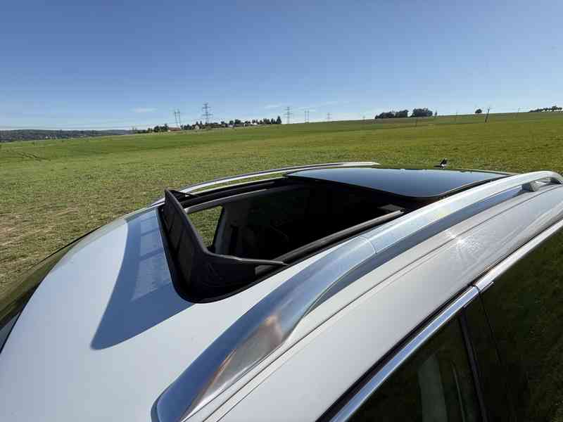 ŠKODA SUPERB COMBI, 2.0 TDI, 125 kW, PANO, NAVI, KŮŽE, TAŽNÉ - foto 18