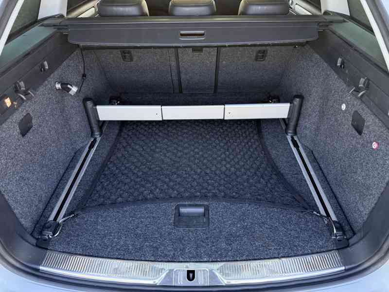 ŠKODA SUPERB COMBI, 2.0 TDI, 125 kW, PANO, NAVI, KŮŽE, TAŽNÉ - foto 32