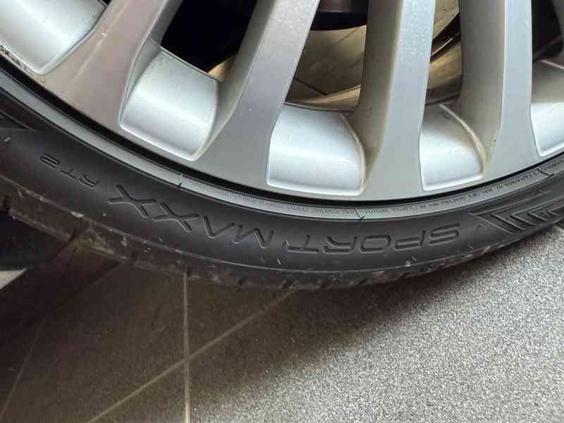 ŠKODA SUPERB COMBI, 2.0 TDI, 125 kW, PANO, NAVI, KŮŽE, TAŽNÉ - foto 41