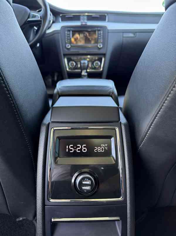 ŠKODA SUPERB COMBI, 2.0 TDI, 125 kW, PANO, NAVI, KŮŽE, TAŽNÉ - foto 21