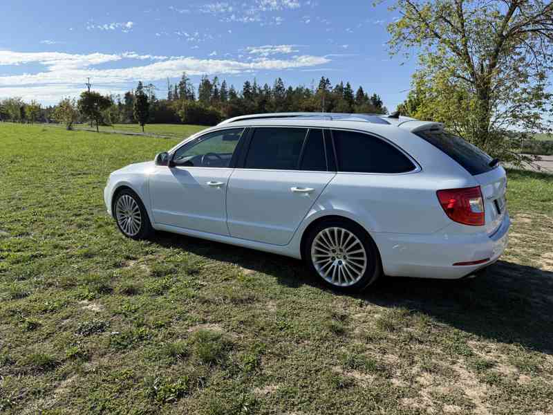 ŠKODA SUPERB COMBI, 2.0 TDI, 125 kW, PANO, NAVI, KŮŽE, TAŽNÉ - foto 4