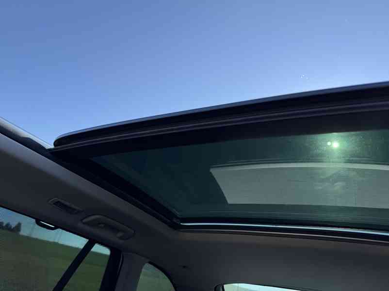 ŠKODA SUPERB COMBI, 2.0 TDI, 125 kW, PANO, NAVI, KŮŽE, TAŽNÉ - foto 17