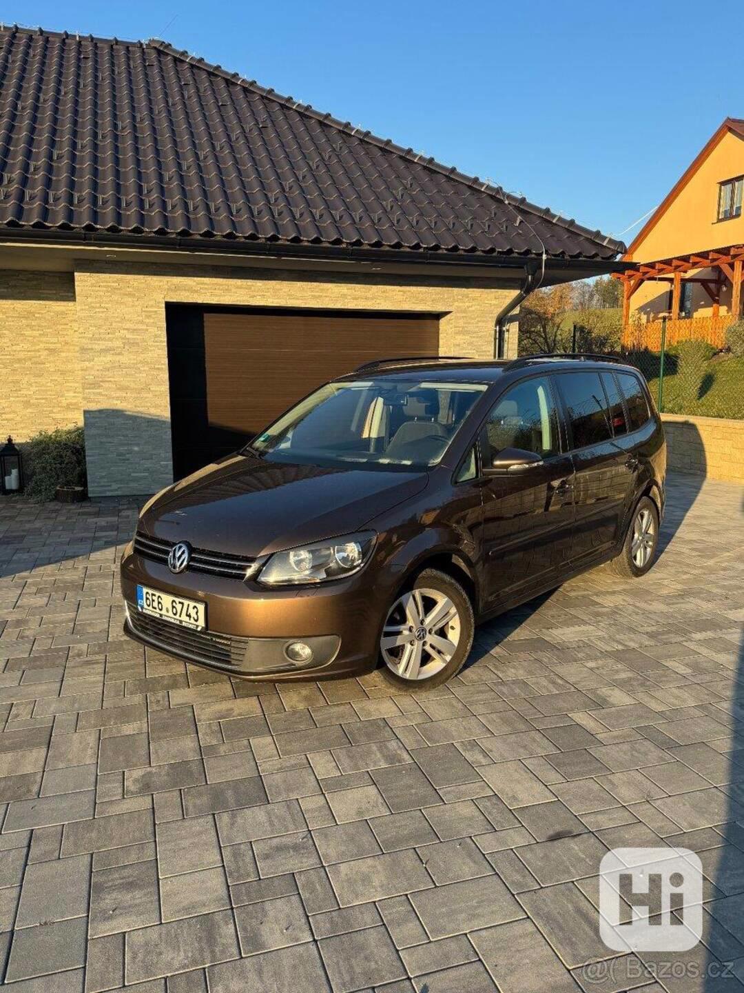 Volkswagen Touran 1,6 - foto 1