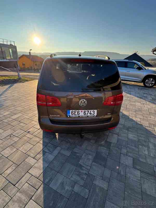 Volkswagen Touran 1,6 - foto 7