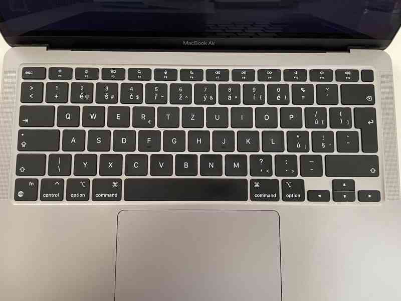 MacBook Air M1, 16 GB RAM, 256GB SSD - foto 2