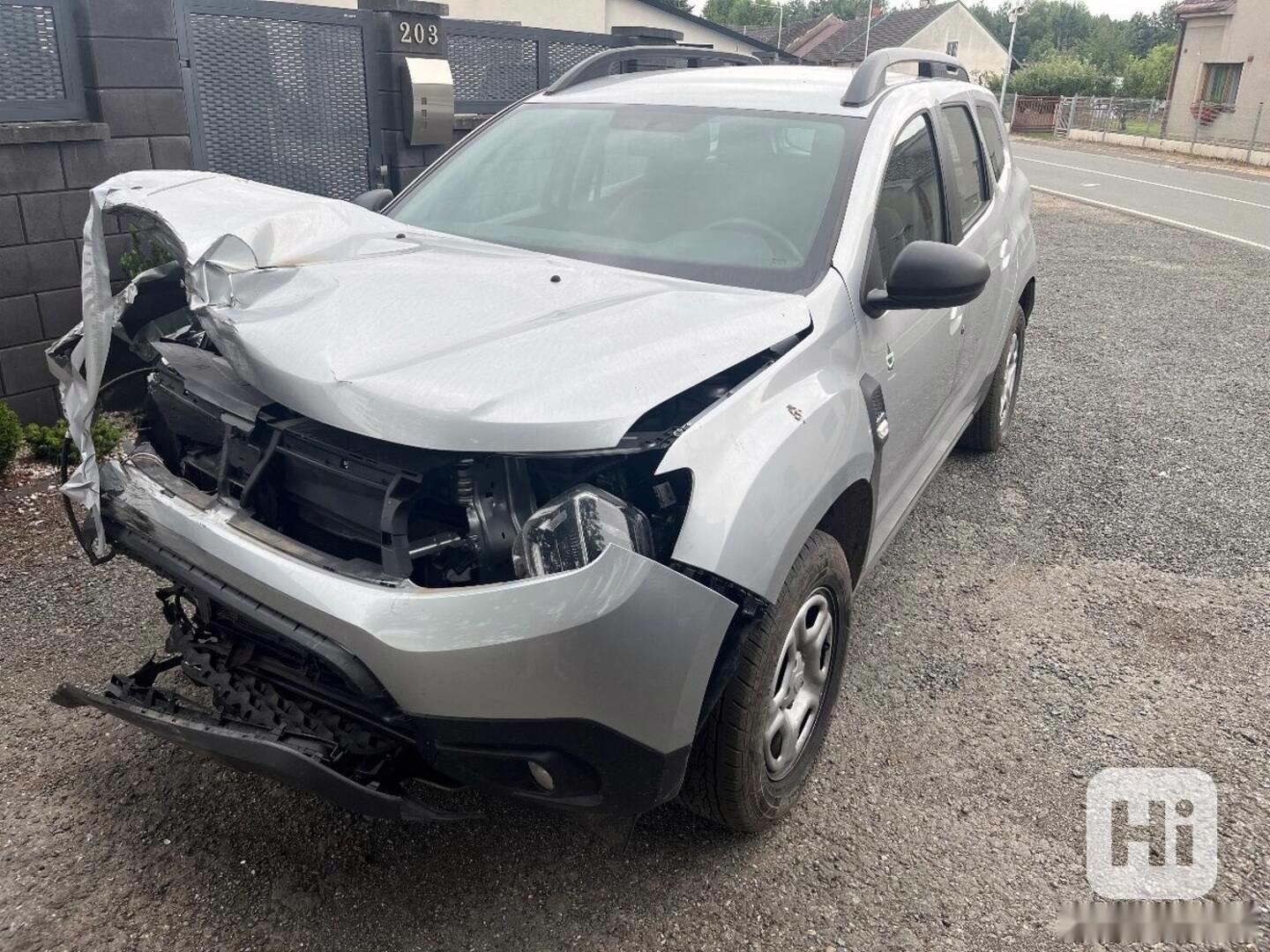 Dacia Duster 1.5dci rok 2021 4x4 km 40tis - foto 1