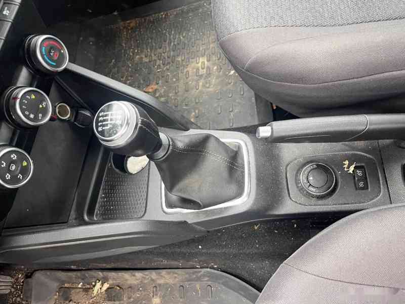 Dacia Duster 1.5dci rok 2021 4x4 km 40tis - foto 9