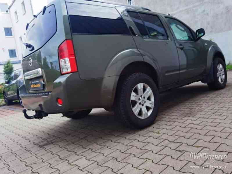 Nissan Pathfinder 2.5 dCi Comfort 128kw - foto 11
