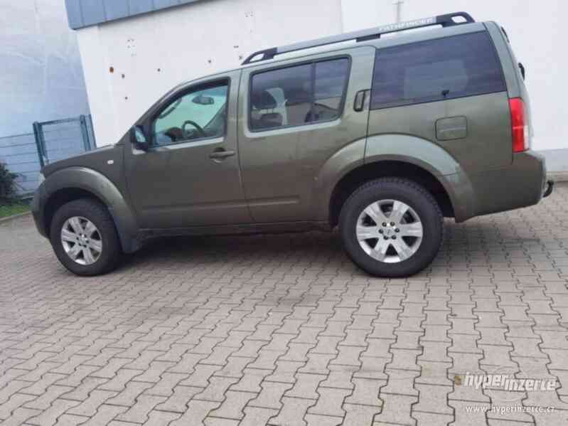 Nissan Pathfinder 2.5 dCi Comfort 128kw - foto 16