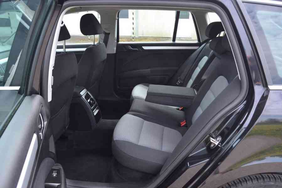Škoda Superb 2.0 TDI 103kW Ambition kombi - foto 8