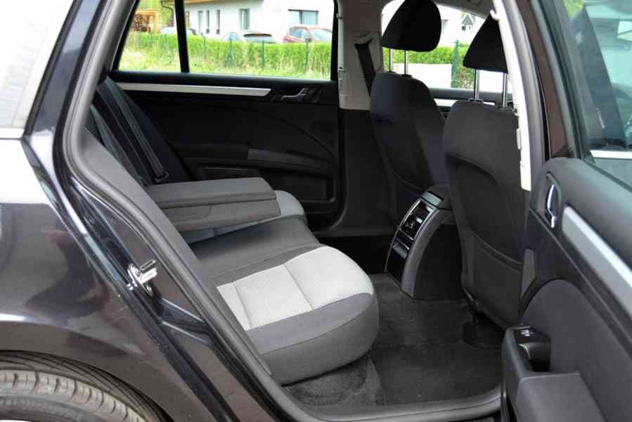 Škoda Superb 2.0 TDI 103kW Ambition kombi - foto 11