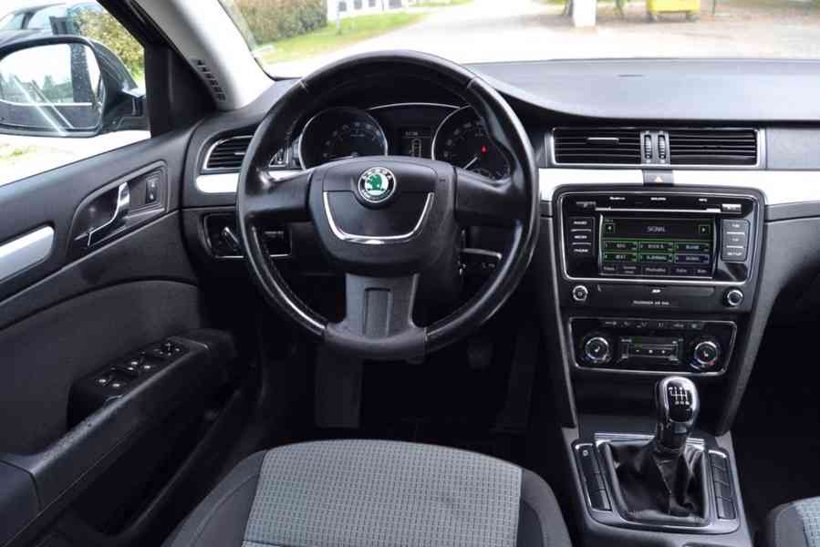 Škoda Superb 2.0 TDI 103kW Ambition kombi - foto 6