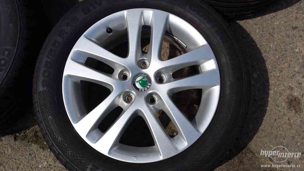 16"Alu 6,5Jx16 ET50 5x112 Škoda Octavia II 205/55R16 - foto 2
