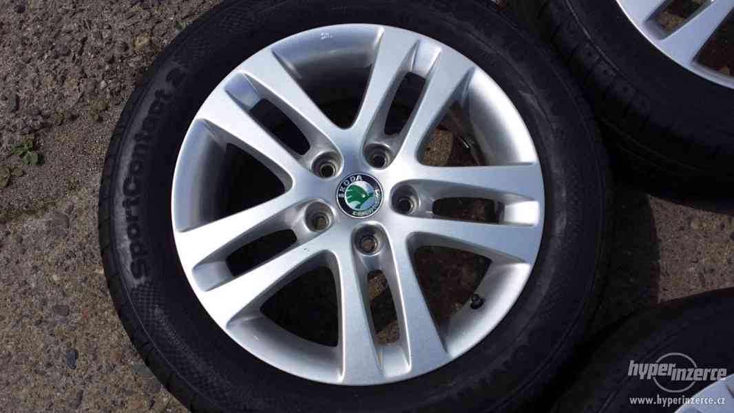 16"Alu 6,5Jx16 ET50 5x112 Škoda Octavia II 205/55R16 - foto 3