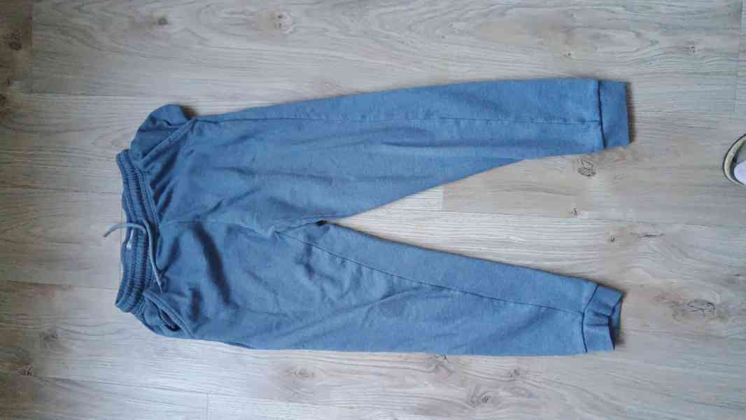 Dívčí oblečení 17 ks - foto 2