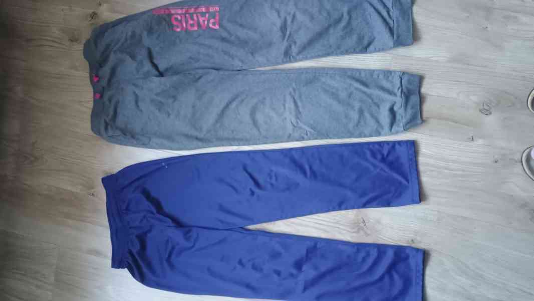 Dívčí oblečení 17 ks - foto 10