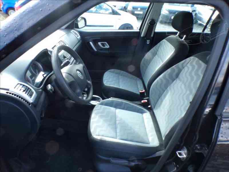 Škoda Fabia 1,6 16V AUTOMAT - foto 8