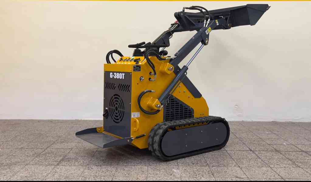 Pásový mininakladač GORILA GT-380 VÝRAZNÁ SLEVA!!  - foto 2