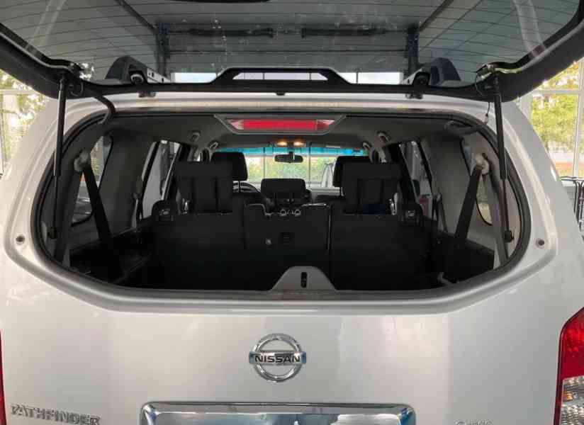 Nissan Pathfinder  2.5 dCi XE 140kw - foto 12