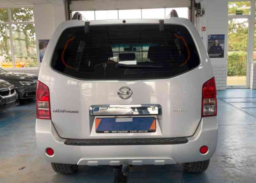 Nissan Pathfinder  2.5 dCi XE 140kw - foto 5