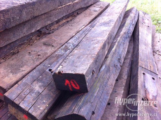 Prodám dřevěné kůly na ohrady. - foto 1