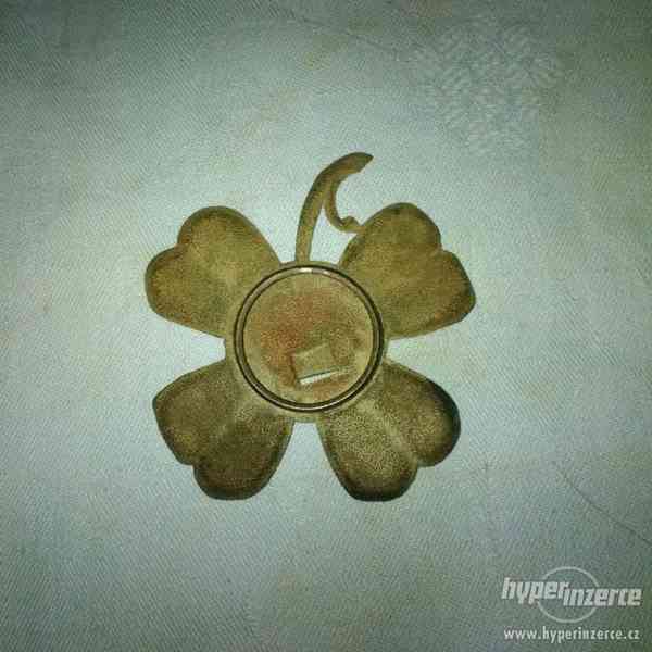 Stará mosazná květina - německý odznak - foto 2