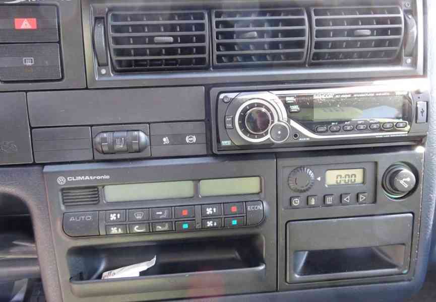 Volkswagen Multivan, 2.5 TDI r.v.1998 (75 KW) 7 mist  - foto 11
