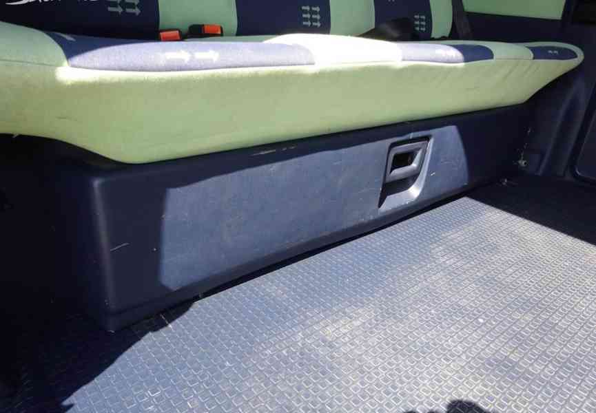Volkswagen Multivan, 2.5 TDI r.v.1998 (75 KW) 7 mist  - foto 15