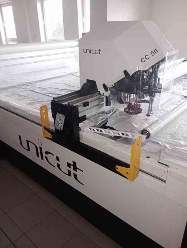 Automatický cutter na textil ALLCOMP UNICUT CC 5018 - foto 3