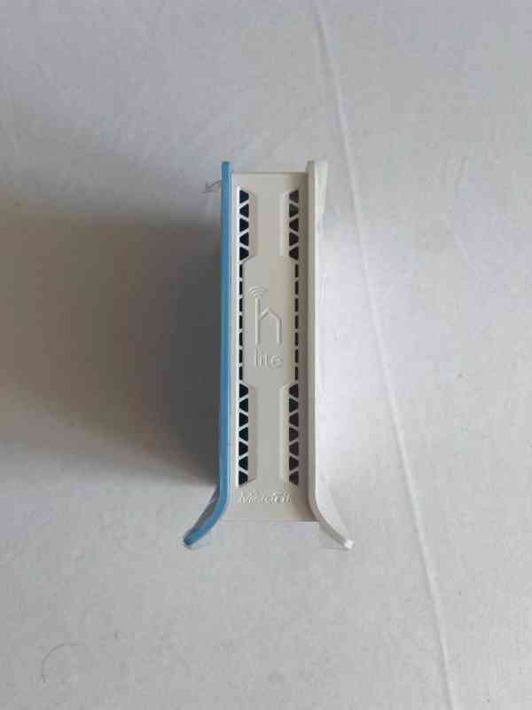 MikroTik hAP lite RB941-2nD-TC – Wi-Fi router / access po... - foto 3
