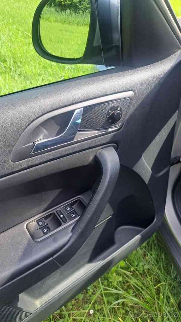 Škoda Yeti 1,6 - foto 15