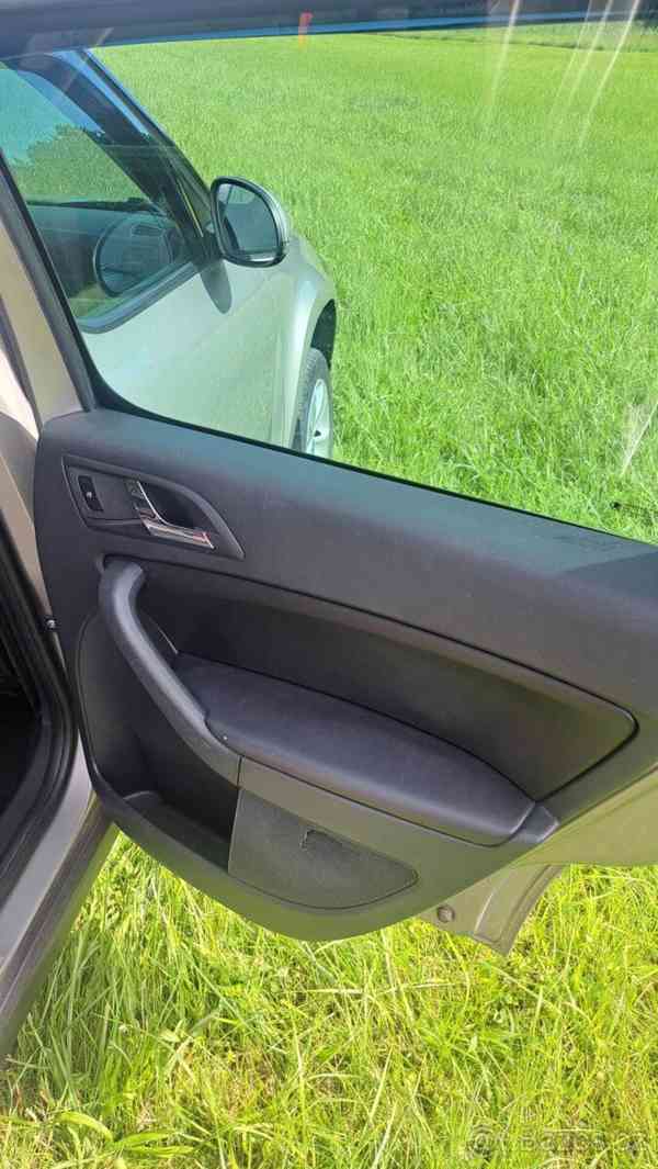 Škoda Yeti 1,6 - foto 11